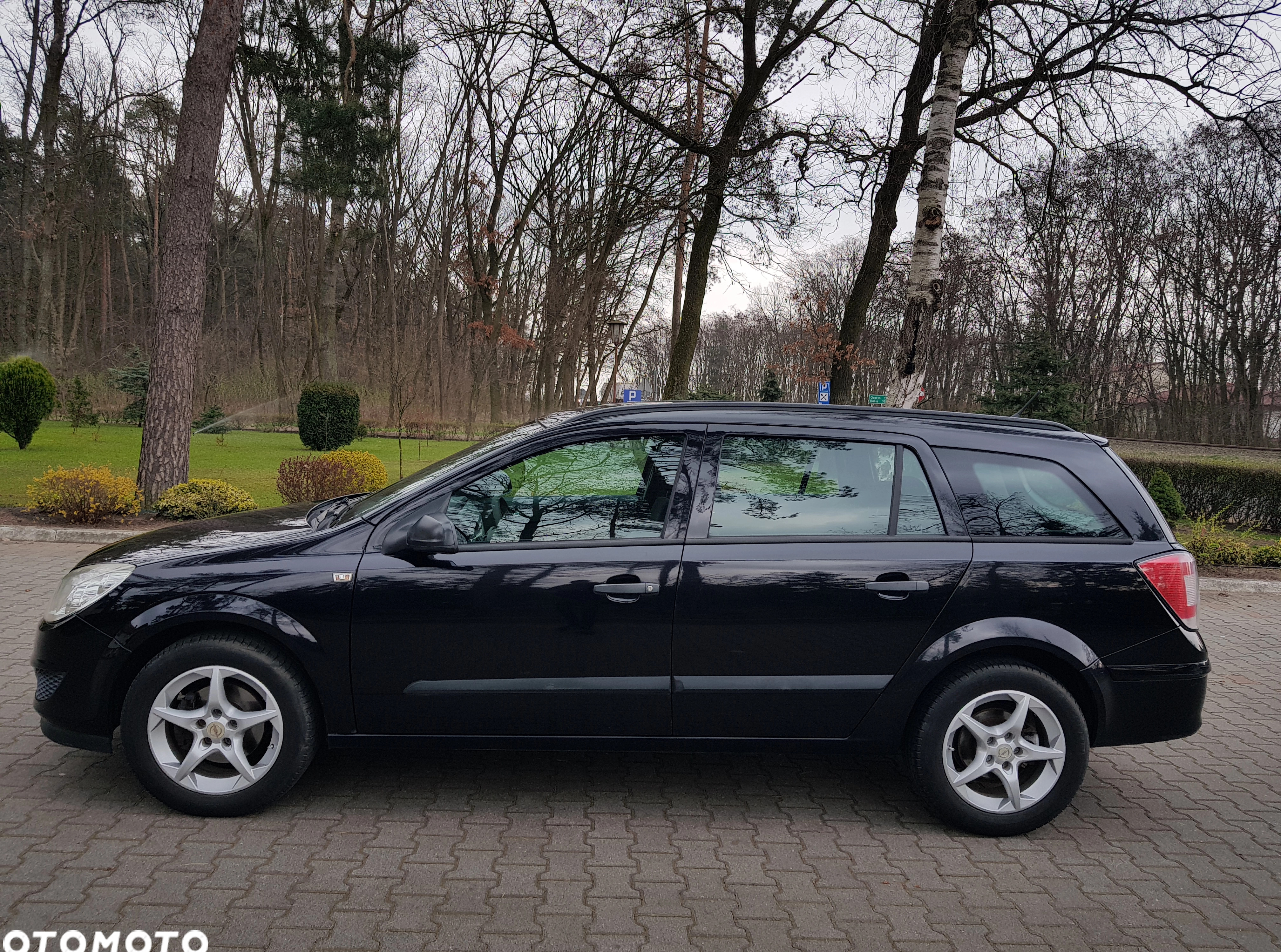 Opel Astra cena 10900 przebieg: 220500, rok produkcji 2007 z Łaskarzew małe 562